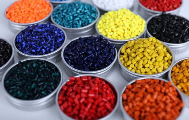 色母粒與塑膠有什么區別？
